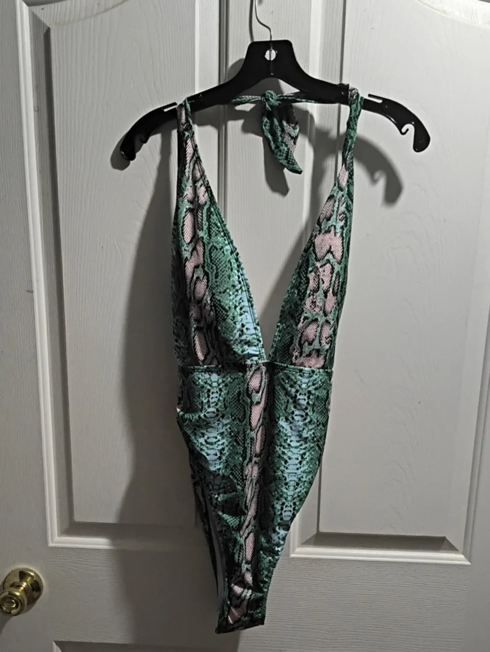 White Swim Top with Green Stitching - XL - Picture 1 of 6